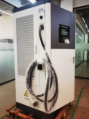 Einige Teile Unserer EV-Ladestation Werkstatt Moderne 120KW integrierte DC-Ladestation für Elektrofahrzeuge CCS2 GBT für kommerzielle Elektrofahrzeuge